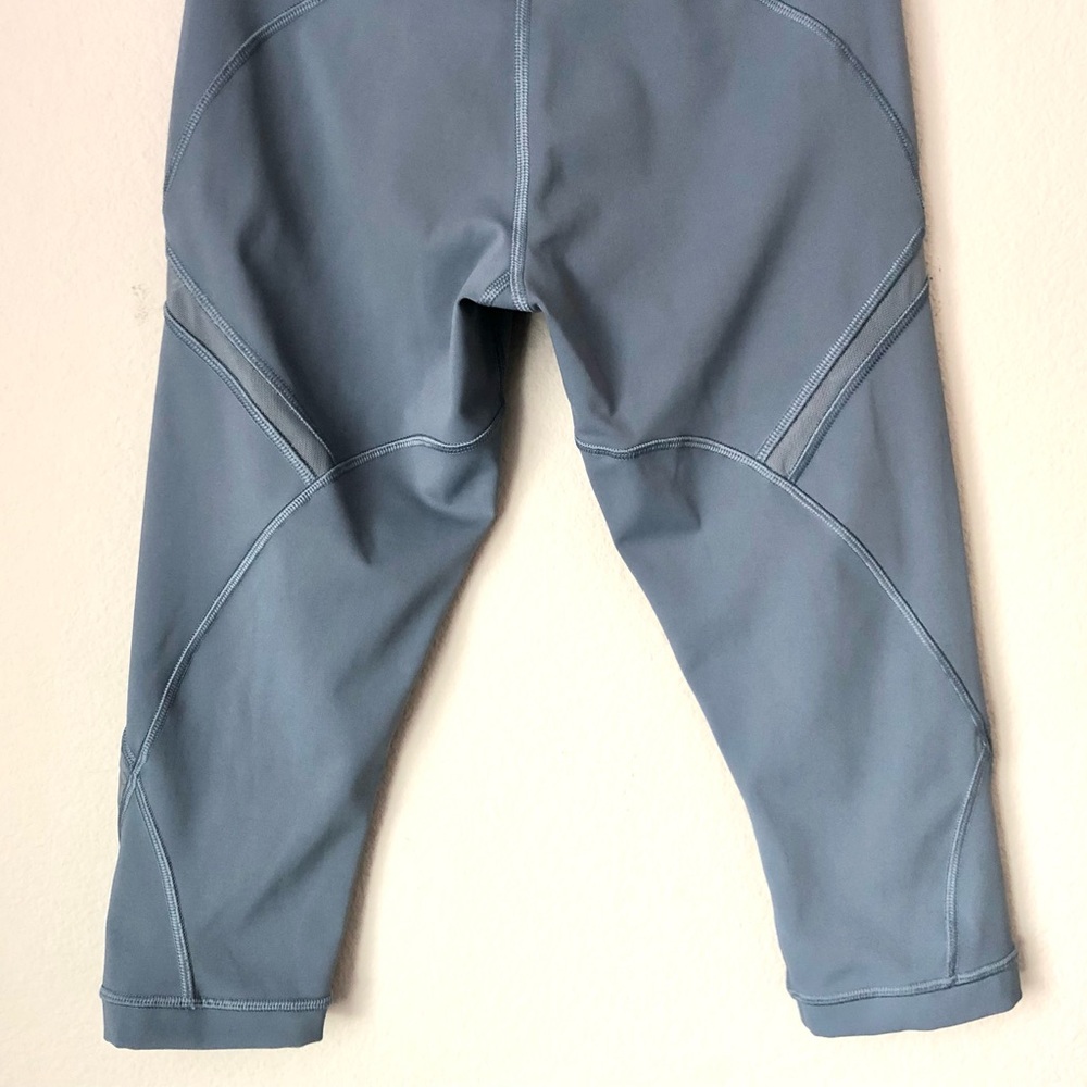 Lululemon Mesh Inset Cropped Leggings | Size 4 | Gunsmoke Blue - Picture 10 of 14